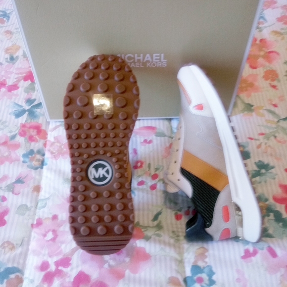 Michael Kors Monroe Trainer Sneakers - Picture 7 of 14